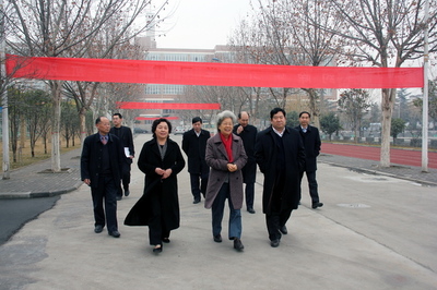 河南省人大原副主任吳全智蒞臨學(xué)院視察_中國(guó)大學(xué)網(wǎng)